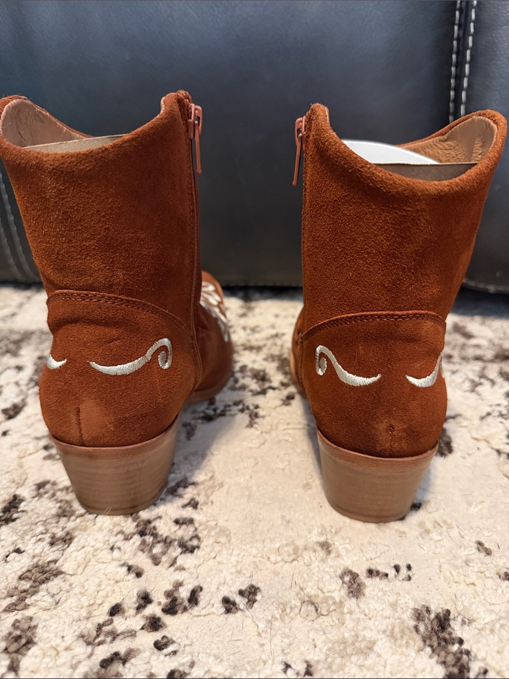 Agave Sky Women's Cowgirl Brown Suede Ankle Boots with Creme Embroidery - Picture 4 of 6